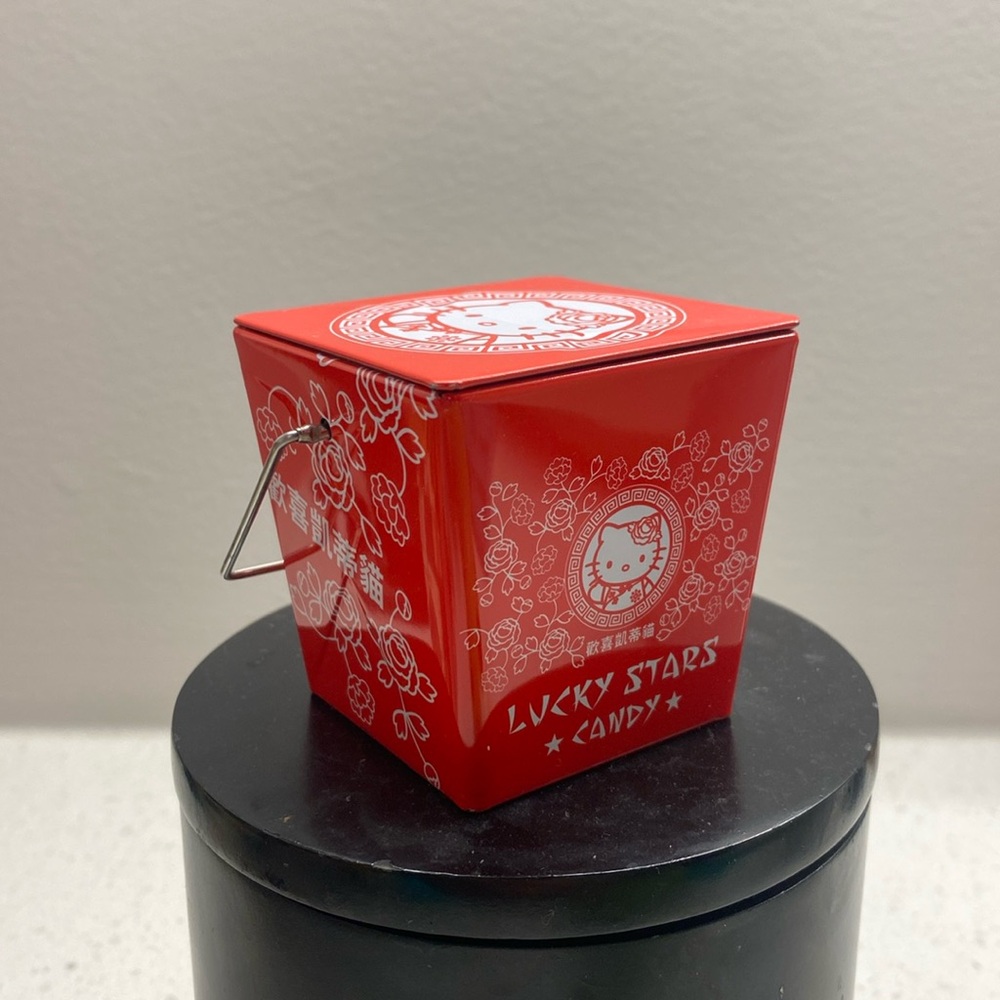 Hello kitty Chinese takeout knick knack